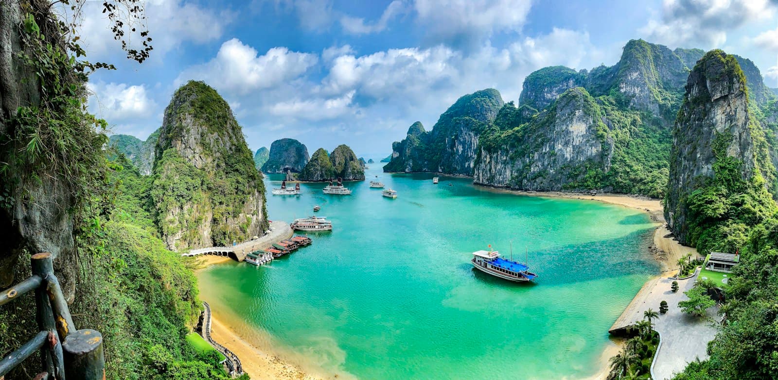 Du thuyền Hạ Long 2 ngày 1 đêm